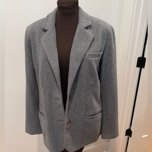 Lands End Classic Gray Women’s’ Cotton/Poly Blazer, fully lined.  Size 12.